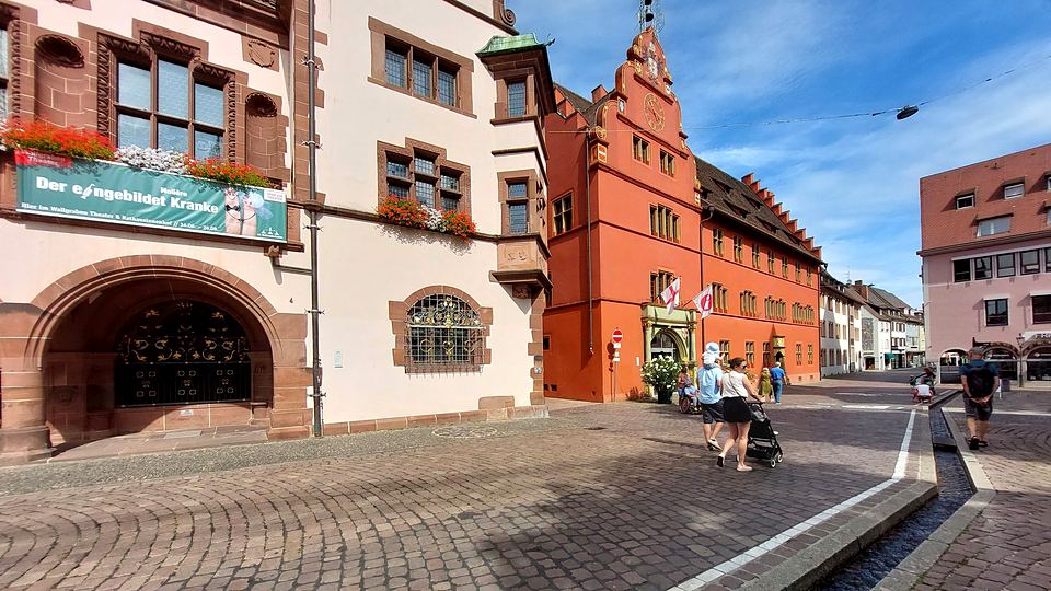 Freiburg, Rathausplatz and its two town halls