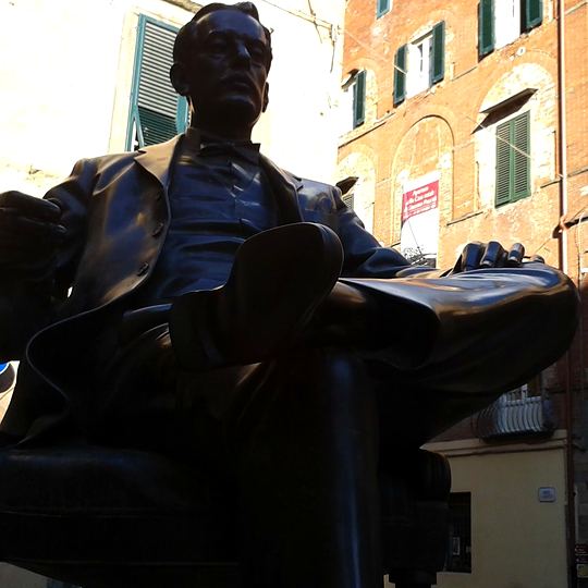 Lucca, the Puccini monument