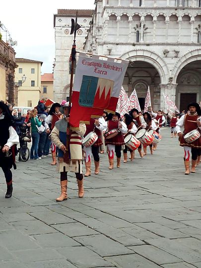 Lucca, the crossbowmen's historical parade