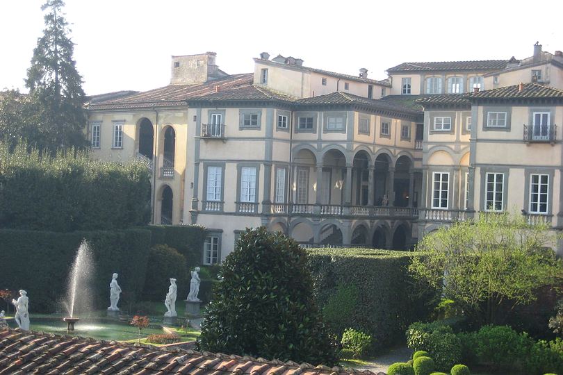Lucca, Palazzo Pfanner and its garden