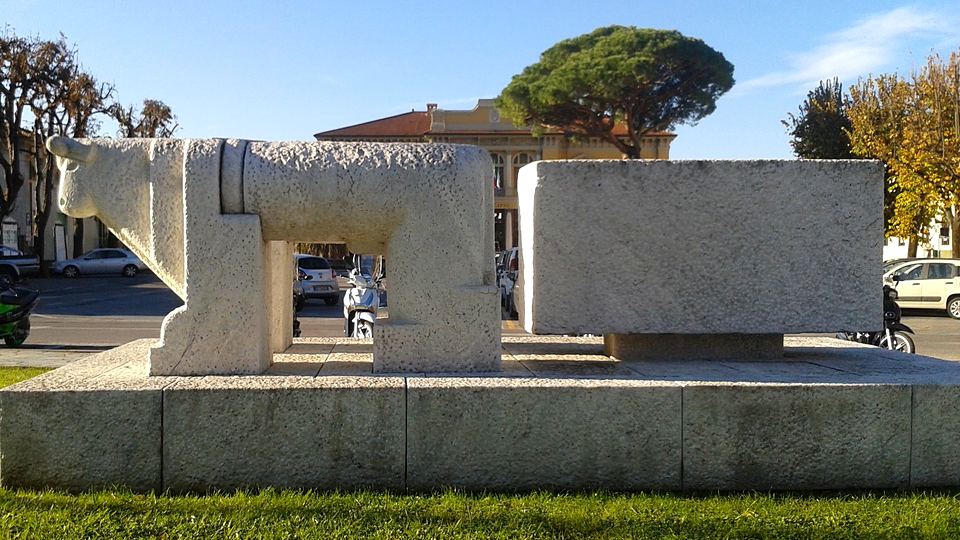 Pietrasanta, open-air sculpture